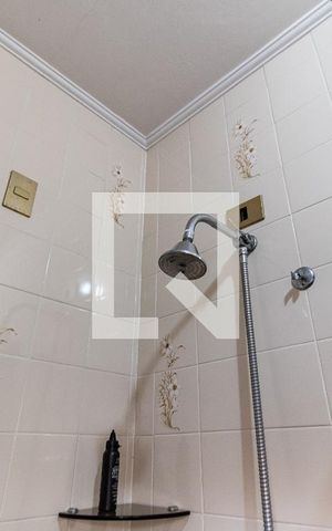 Casa de condomínio à venda com 180m², 3 quartos e 2 vagas Casa de condomínio à venda com 180m², 3 quartos e 2 vagasBanheiro da Suíte