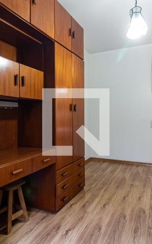 Casa de condomínio à venda com 180m², 3 quartos e 2 vagas Casa de condomínio à venda com 180m², 3 quartos e 2 vagasQuarto 2