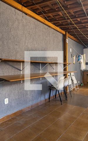 Casa de condomínio à venda com 180m², 3 quartos e 2 vagas Casa de condomínio à venda com 180m², 3 quartos e 2 vagasÁrea de lazer