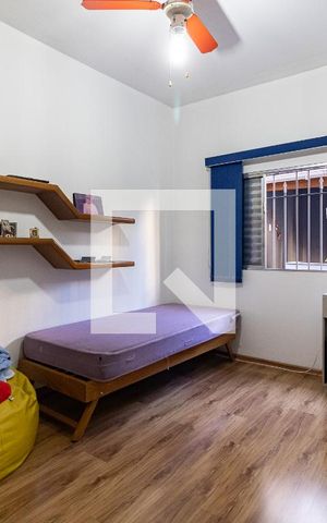 Casa de condomínio à venda com 180m², 3 quartos e 2 vagas Casa de condomínio à venda com 180m², 3 quartos e 2 vagasQuarto 3