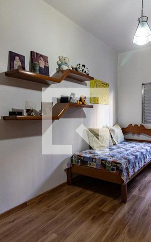 Casa de condomínio à venda com 180m², 3 quartos e 2 vagas Casa de condomínio à venda com 180m², 3 quartos e 2 vagasQuarto 2