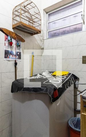 Casa de condomínio à venda com 180m², 3 quartos e 2 vagas Casa de condomínio à venda com 180m², 3 quartos e 2 vagasLavanderia