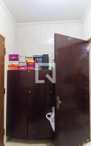 Casa de condomínio à venda com 180m², 3 quartos e 2 vagas Casa de condomínio à venda com 180m², 3 quartos e 2 vagasLavanderia