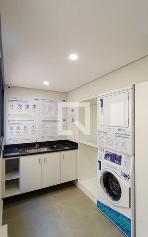 Studio para alugar com 30m², 1 quarto e sem vaga Studio para alugar com 30m², 1 quarto e sem vagaLavanderia