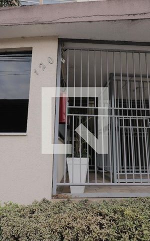 Apartamento para alugar com 45m², 2 quartos e 1 vagaFachada e portaria