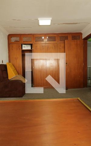 Casa para alugar com 320m², 4 quartos e 5 vagasSuite 1