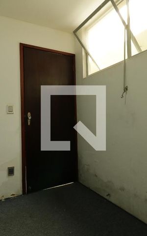 Casa para alugar com 320m², 4 quartos e 5 vagasDepósito