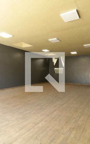 Casa para alugar com 320m², 4 quartos e 5 vagasGaragem