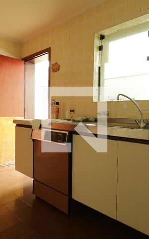 Casa para alugar com 320m², 4 quartos e 5 vagasCozinha