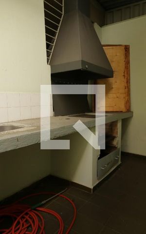 Casa para alugar com 320m², 4 quartos e 5 vagasQuintal - Churrasqueira