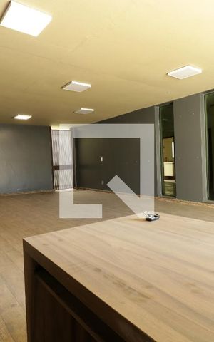 Casa para alugar com 320m², 4 quartos e 5 vagasGaragem