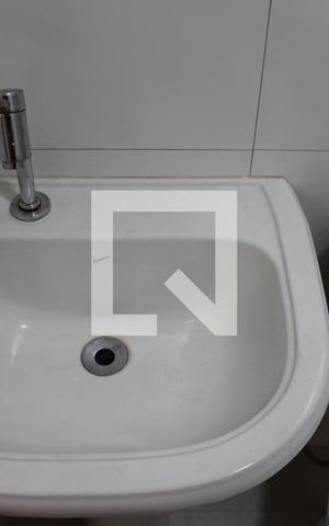 Casa à venda com 298m², 3 quartos e 1 vagaBanheiro 2 - Torneira