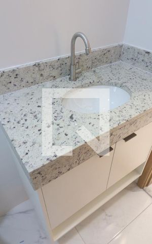 Apartamento para alugar com 32m², 1 quarto e sem vagaBanheiro 