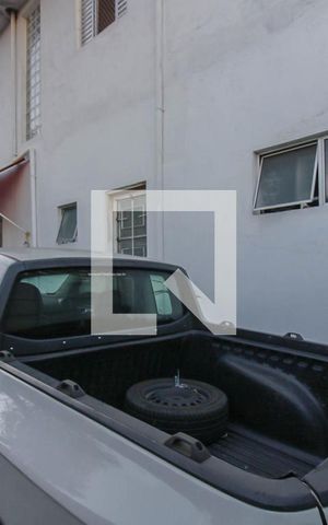 Casa à venda com 300m², 3 quartos e 1 vaga Casa à venda com 300m², 3 quartos e 1 vagaGaragem