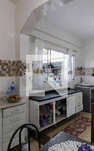 Casa à venda com 300m², 3 quartos e 1 vaga Casa à venda com 300m², 3 quartos e 1 vagaCozinha