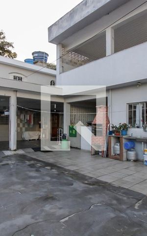Casa à venda com 300m², 3 quartos e 1 vaga Casa à venda com 300m², 3 quartos e 1 vagaÁrea Externa