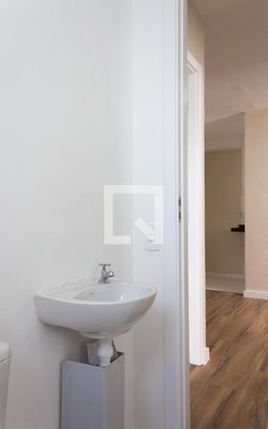Apartamento à venda com 45m², 2 quartos e sem vaga Apartamento à venda com 45m², 2 quartos e sem vagaBanheiro
