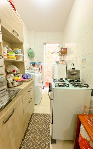 Apartamento para alugar com 72m², 2 quartos e 1 vagaDetalhe da cozinha