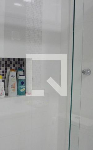 Casa de condomínio à venda com 110m², 3 quartos e 2 vagasBanheiro 1
