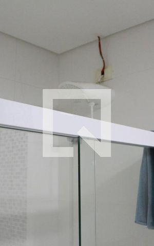 Casa de condomínio à venda com 110m², 3 quartos e 2 vagasBanheiro 1