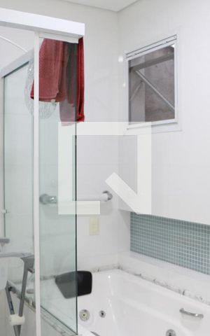 Casa de condomínio à venda com 110m², 3 quartos e 2 vagasBanheiro da Suíte 2