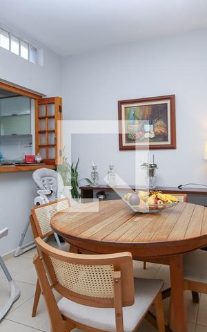 Casa à venda com 120m², 2 quartos e 1 vaga Casa à venda com 120m², 2 quartos e 1 vagaSala