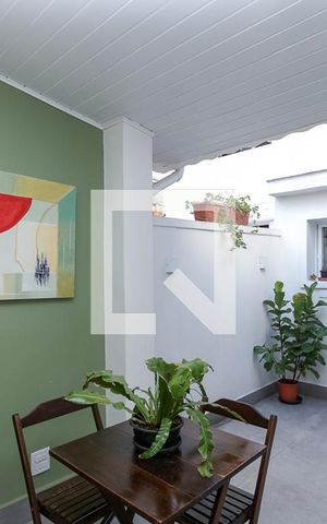 Casa à venda com 120m², 2 quartos e 1 vaga Casa à venda com 120m², 2 quartos e 1 vagaQuintal