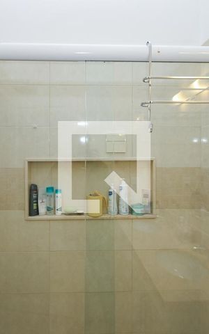 Casa à venda com 120m², 2 quartos e 1 vaga Casa à venda com 120m², 2 quartos e 1 vagaBanheiro