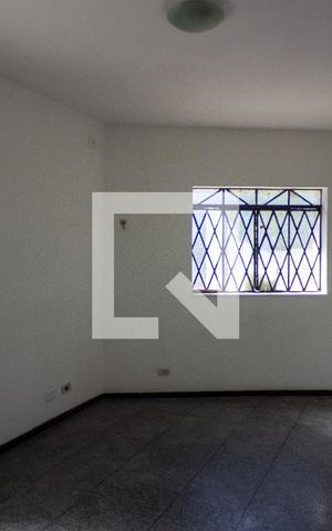 Casa para alugar com 164m², 3 quartos e 3 vagas Casa para alugar com 164m², 3 quartos e 3 vagasSala