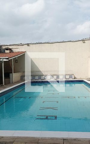 Casa para alugar com 336m², 2 quartos e 1 vaga Casa para alugar com 336m², 2 quartos e 1 vagaÁrea comum - Piscina
