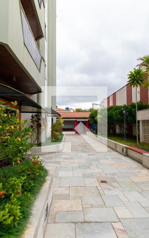 Apartamento para alugar com 185m², 4 quartos e 3 vagas Apartamento para alugar com 185m², 4 quartos e 3 vagasÁrea Comum