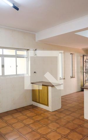 Casa à venda com 291m², 4 quartos e 3 vagasCozinha