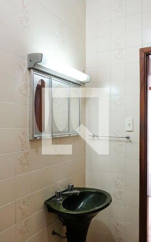 Casa à venda com 291m², 4 quartos e 3 vagasBanheiro