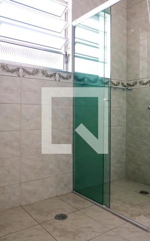 Casa à venda com 291m², 4 quartos e 3 vagasBanheiro da Suíte