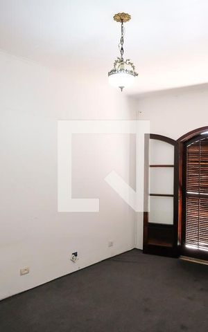 Casa à venda com 291m², 4 quartos e 3 vagasQuarto 2