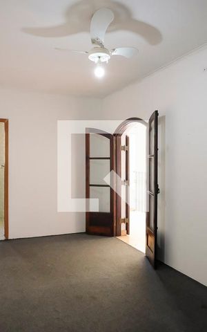 Casa à venda com 291m², 4 quartos e 3 vagasSuíte