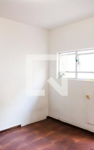 Casa à venda com 291m², 4 quartos e 3 vagasQuarto Área de Serviço