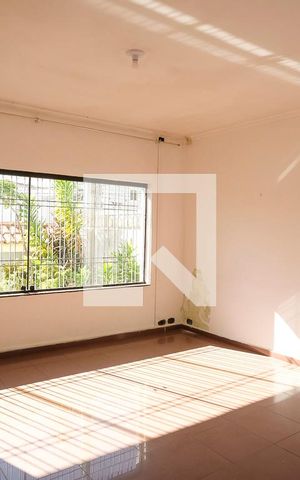 Casa à venda com 291m², 4 quartos e 3 vagasSala