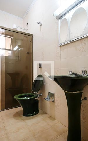 Casa à venda com 291m², 4 quartos e 3 vagasBanheiro