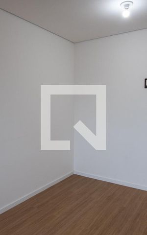Apartamento à venda com 44m², 2 quartos e 1 vaga Apartamento à venda com 44m², 2 quartos e 1 vagaSala