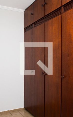 Apartamento à venda com 135m², 4 quartos e 2 vagasQuarto 4