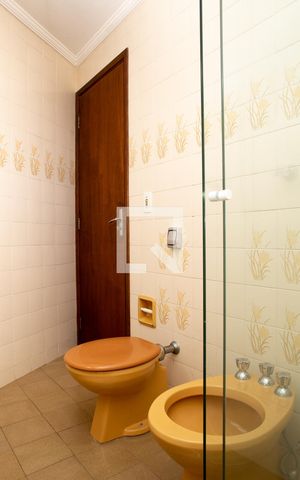 Apartamento à venda com 135m², 4 quartos e 2 vagasBanheiro da Suíte