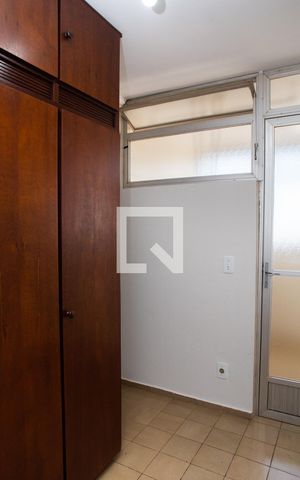 Apartamento à venda com 135m², 4 quartos e 2 vagasQuarto 4