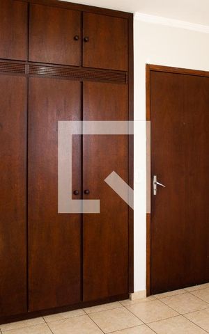 Apartamento à venda com 135m², 4 quartos e 2 vagasQuarto 2