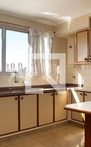 Apartamento à venda com 135m², 4 quartos e 2 vagasCozinha