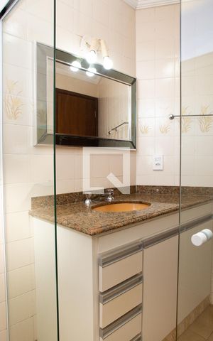 Apartamento à venda com 135m², 4 quartos e 2 vagasBanheiro da Suíte