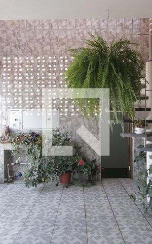 Casa à venda com 250m², 3 quartos e 2 vagasQuintal