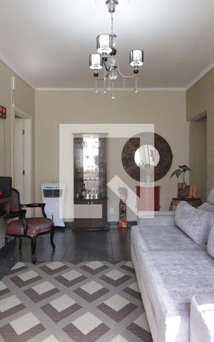 Casa à venda com 250m², 3 quartos e 2 vagassala
