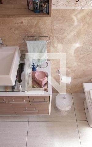 Casa à venda com 250m², 3 quartos e 2 vagasBanheiro