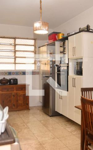 Apartamento à venda com 141m², 3 quartos e sem vagaCozinha
